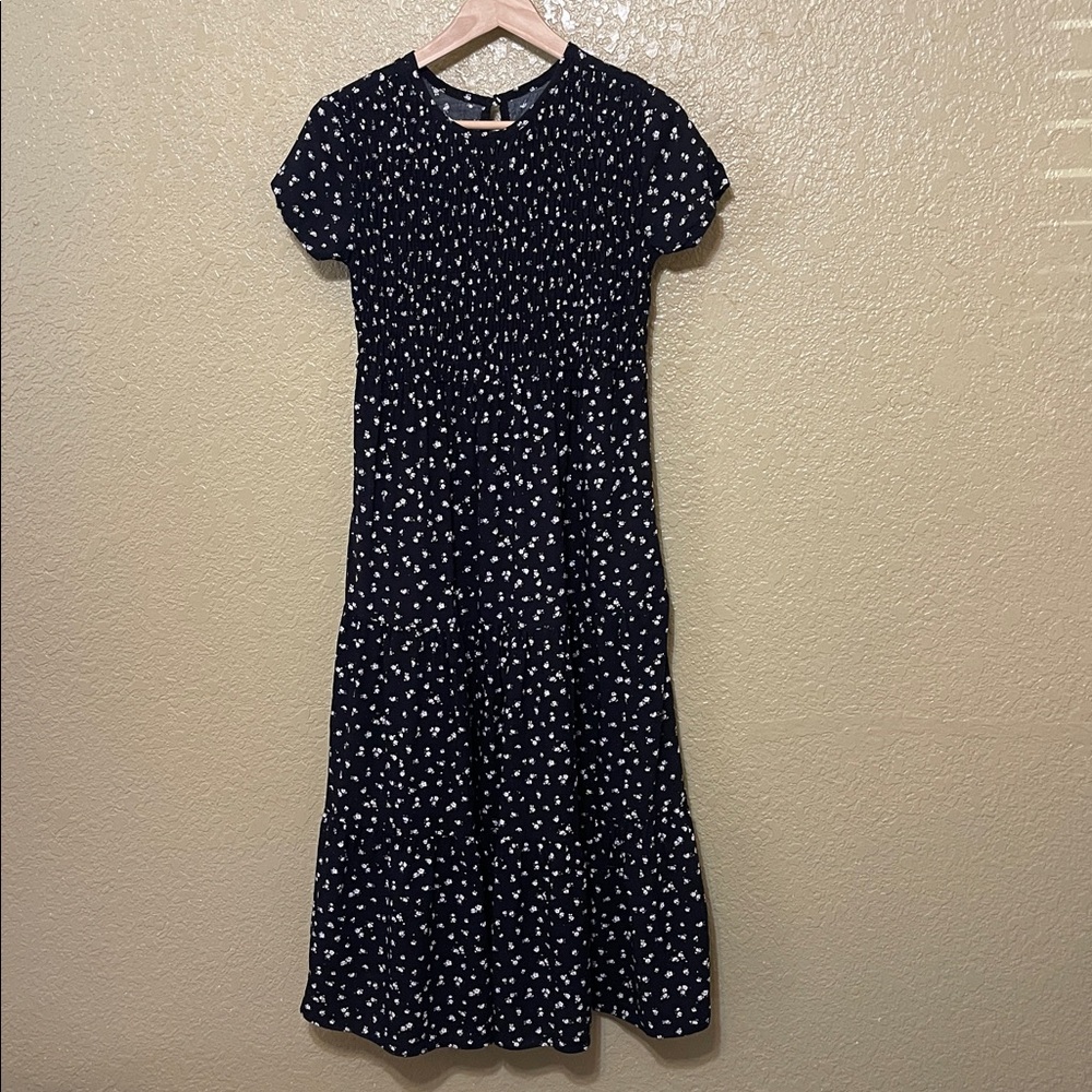 Girls 10-12 Black & White Floral Smocked Dress